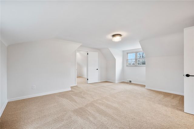 554 Saint Clair Dr, Penn Hills, PA 15147