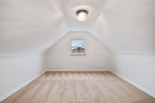 554 Saint Clair Dr, Penn Hills, PA 15147