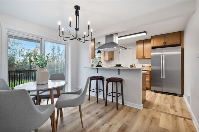 554 Saint Clair Dr, Penn Hills, PA 15147