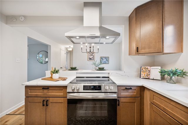 554 Saint Clair Dr, Penn Hills, PA 15147