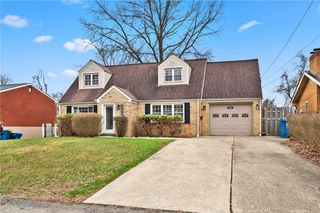 554 Saint Clair Dr, Penn Hills, PA 15147