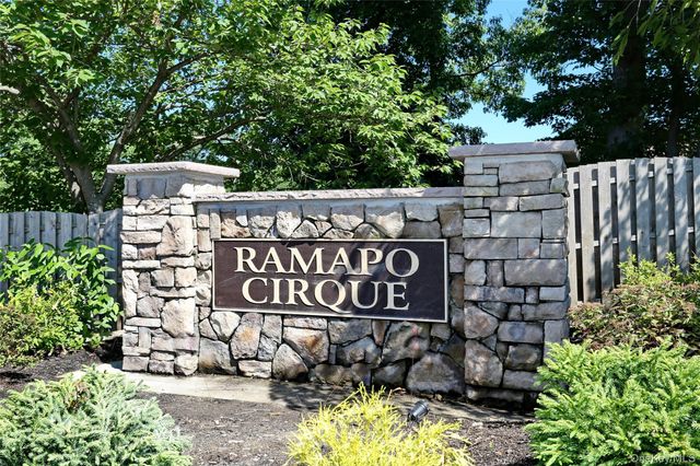 16 Arapaho Court, Suffern, NY 10901