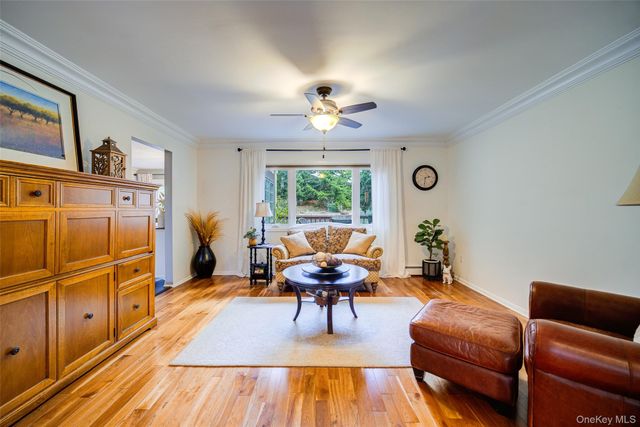 16 Arapaho Court, Suffern, NY 10901