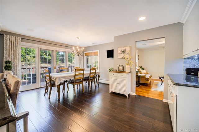 16 Arapaho Court, Suffern, NY 10901