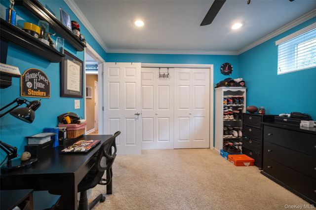 16 Arapaho Court, Suffern, NY 10901