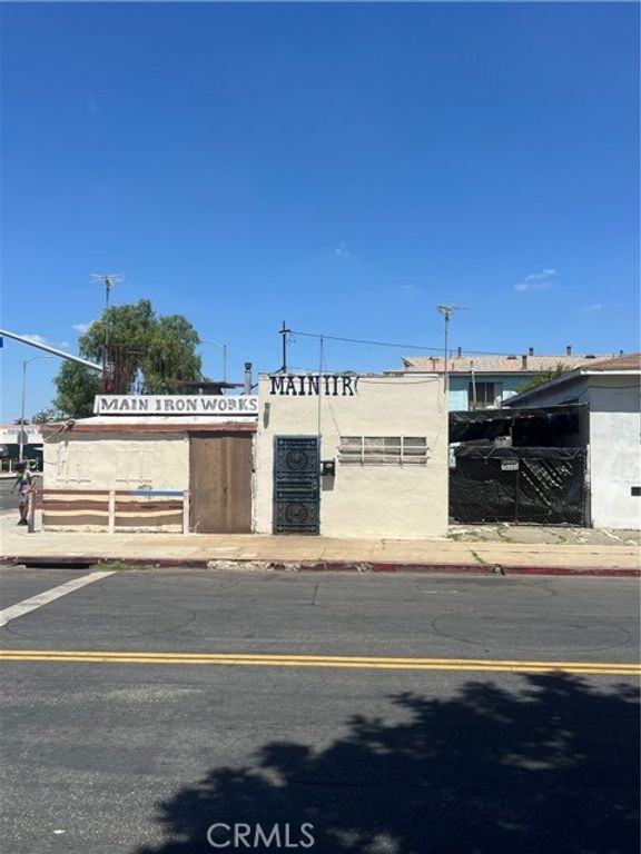 107 E 67th, Los Angeles, CA 90003