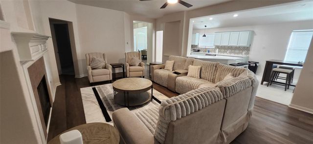 17238 Maple Hollow Drive, Sugar Land, TX 77498