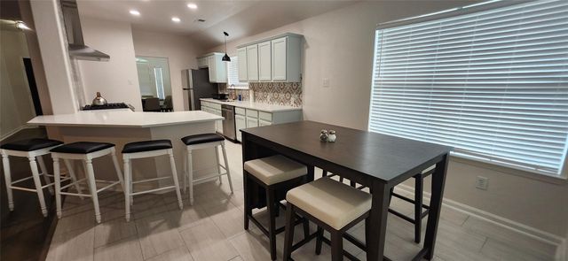 17238 Maple Hollow Drive, Sugar Land, TX 77498