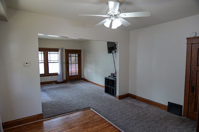 824 Lebanon Street, Aurora, IL 60505