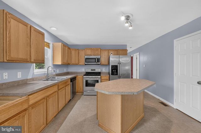 1231 BUFFALO AVE, Mays Landing, NJ 08330