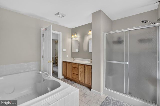 1231 BUFFALO AVE, Mays Landing, NJ 08330