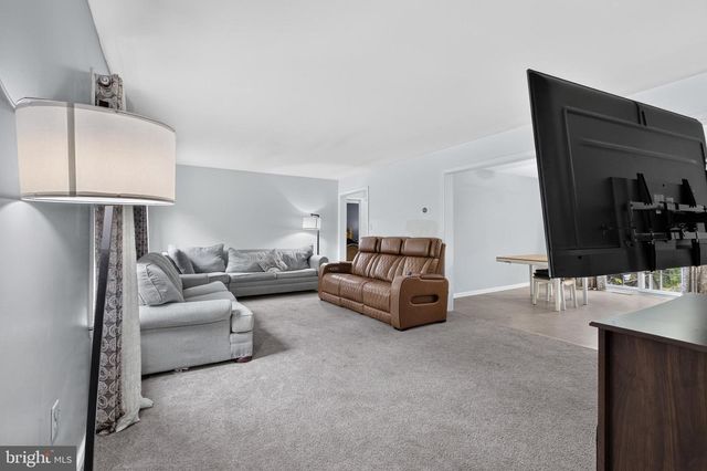 1231 BUFFALO AVE, Mays Landing, NJ 08330