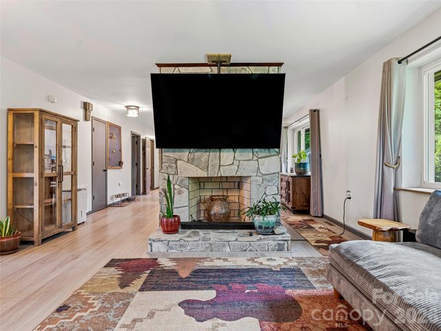 152 Worley Cove Road, Leicester, NC 28748