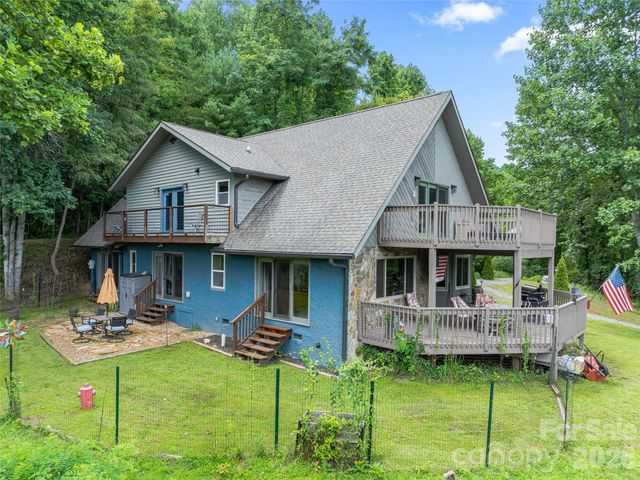 152 Worley Cove Road, Leicester, NC 28748