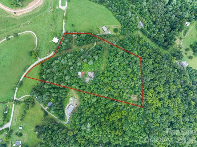 152 Worley Cove Road, Leicester, NC 28748