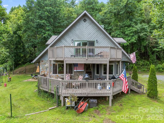 152 Worley Cove Road, Leicester, NC 28748