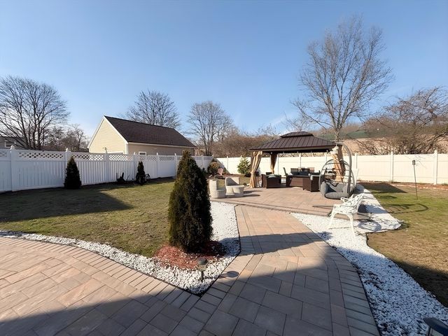 338 Whiting Ave B, Dedham, MA 02026