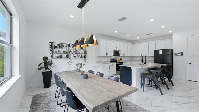 16313 HIDDEN OAK LOOP, Bradenton, FL 34211