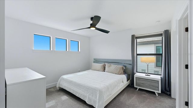 16313 HIDDEN OAK LOOP, Bradenton, FL 34211