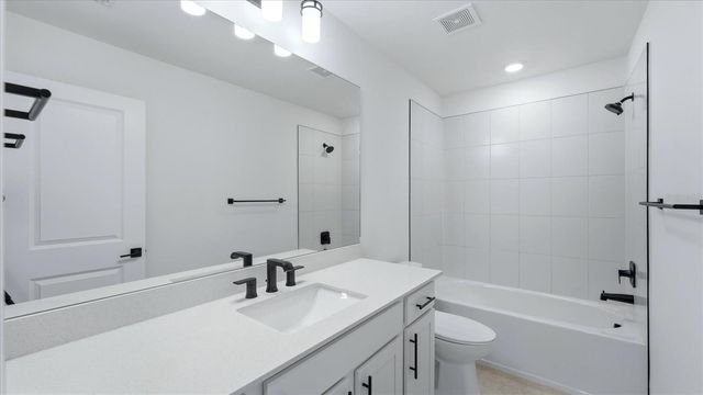 16313 HIDDEN OAK LOOP, Bradenton, FL 34211