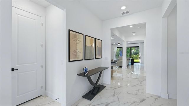 16313 HIDDEN OAK LOOP, Bradenton, FL 34211