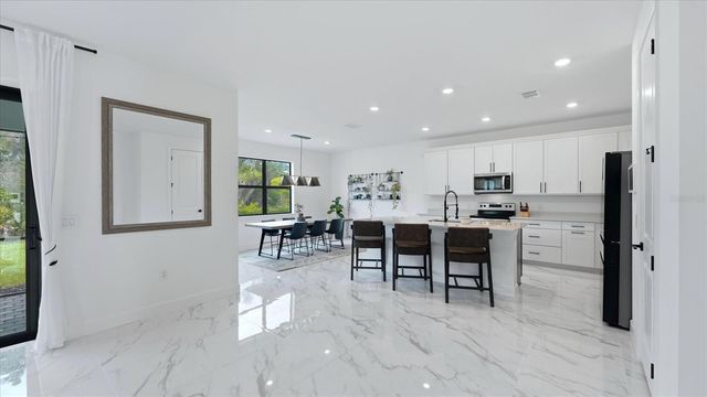 16313 HIDDEN OAK LOOP, Bradenton, FL 34211