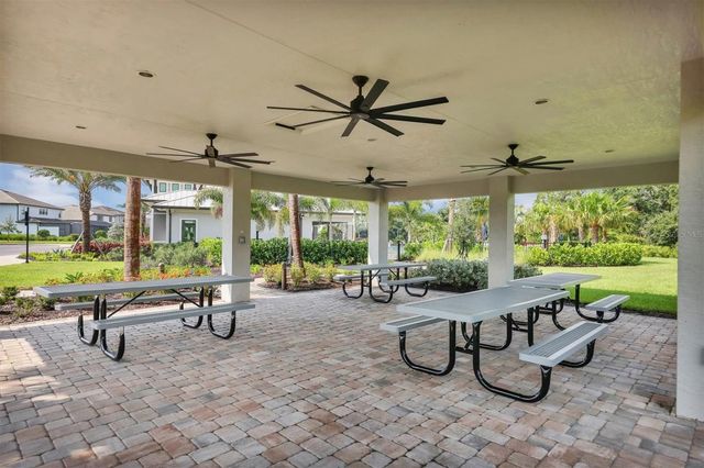 16313 HIDDEN OAK LOOP, Bradenton, FL 34211