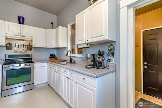 503 5th Avenue S, Kent, WA 98032