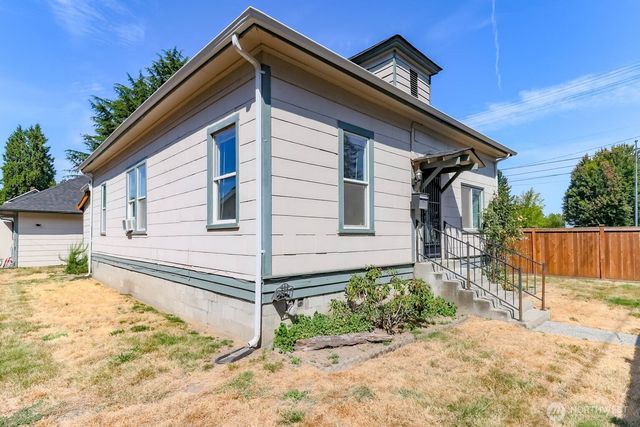 503 5th Avenue S, Kent, WA 98032
