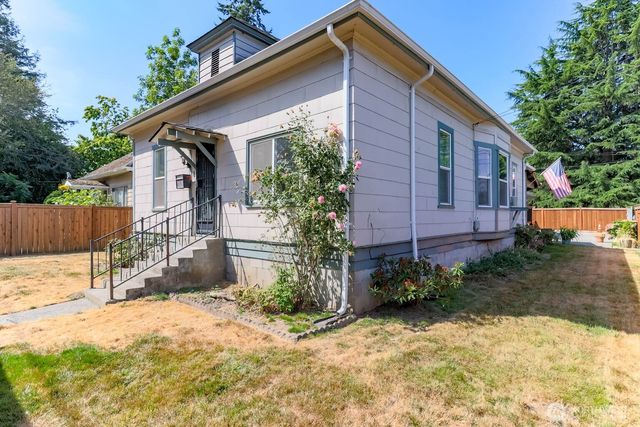 503 5th Avenue S, Kent, WA 98032