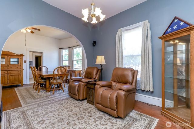503 5th Avenue S, Kent, WA 98032