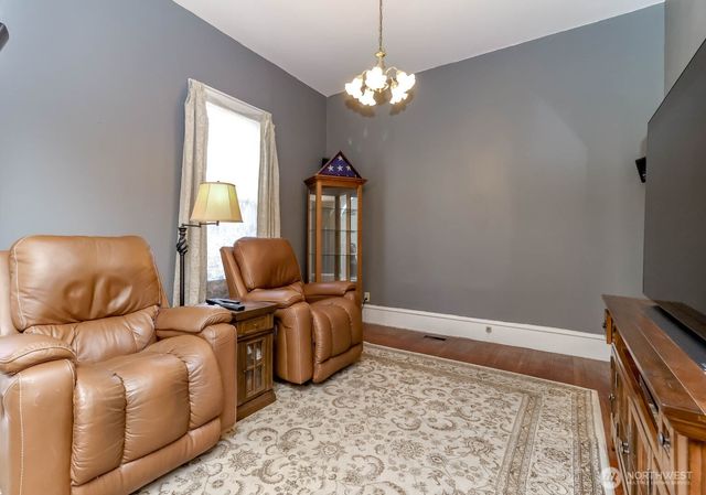 503 5th Avenue S, Kent, WA 98032
