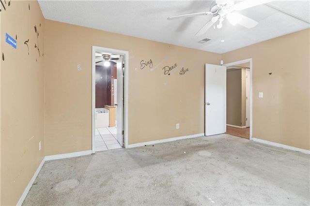 4918 Windsor Downs Lane, Decatur, GA 30035
