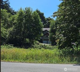 30801 W Lake Morton Drive SE, Kent, WA 98042