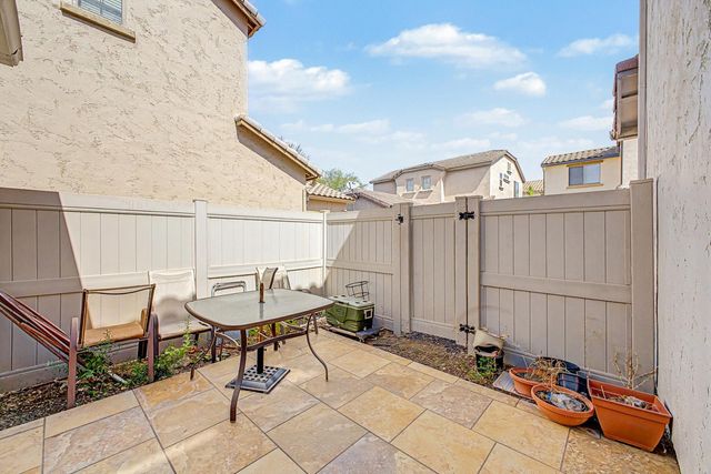 26616 N Babbling Brook Drive, Phoenix, AZ 85083