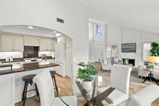 17080 Mount Lomina Court, Fountain Valley, CA 92708
