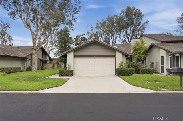 17080 Mount Lomina Court, Fountain Valley, CA 92708