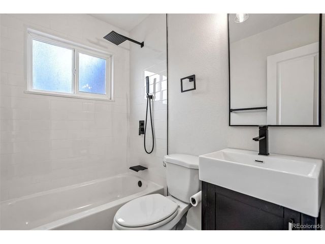 112 Easy St, Colorado Springs, CO 80911