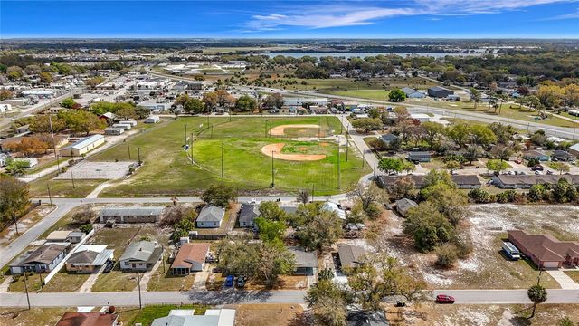 319 LETA STREET, Auburndale, FL 33823