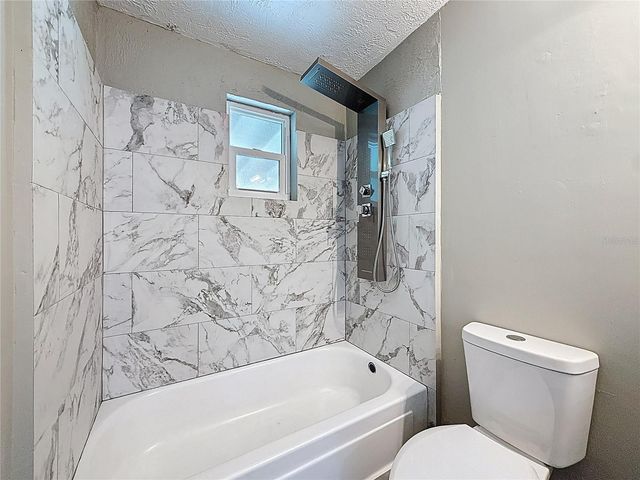 319 LETA STREET, Auburndale, FL 33823