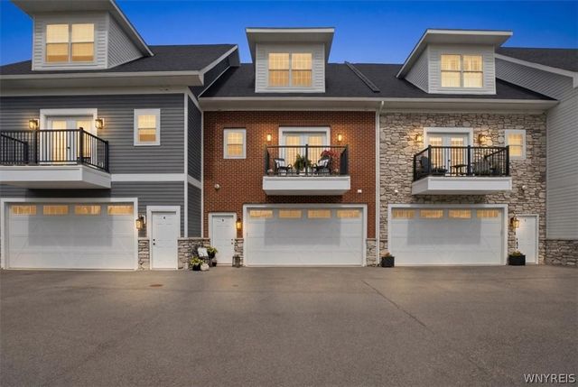101 California Drive B, Amherst, NY 14221