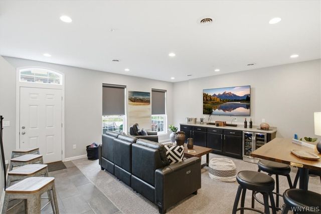 101 California Drive B, Amherst, NY 14221