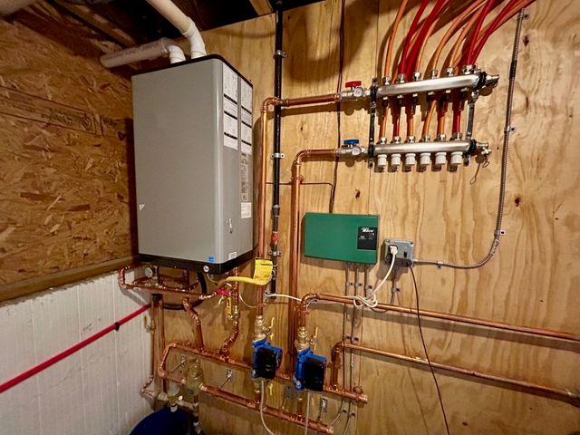 1001 VT Route 65, Brookfield, VT 05036