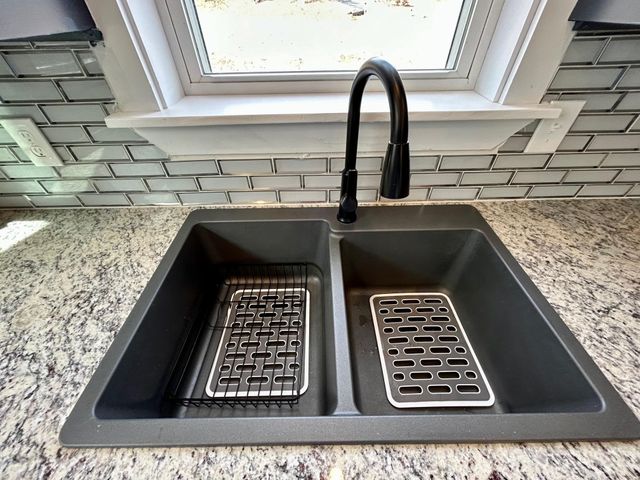 1001 VT Route 65, Brookfield, VT 05036