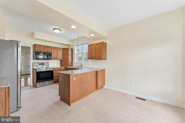 402 LINDEN AVE, Edgewater, MD 21037