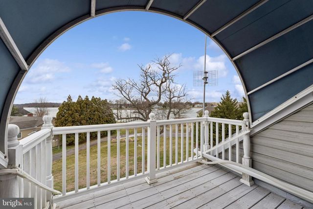 402 LINDEN AVE, Edgewater, MD 21037