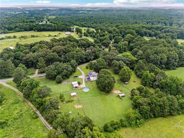 475 Evergreen Rd, Resaca, GA 30735