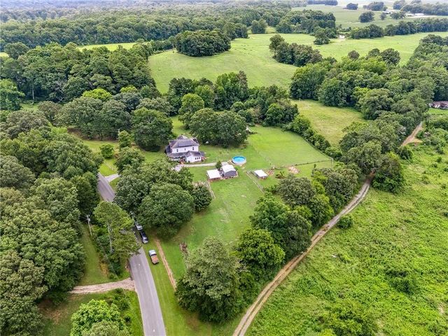 475 Evergreen Rd, Resaca, GA 30735