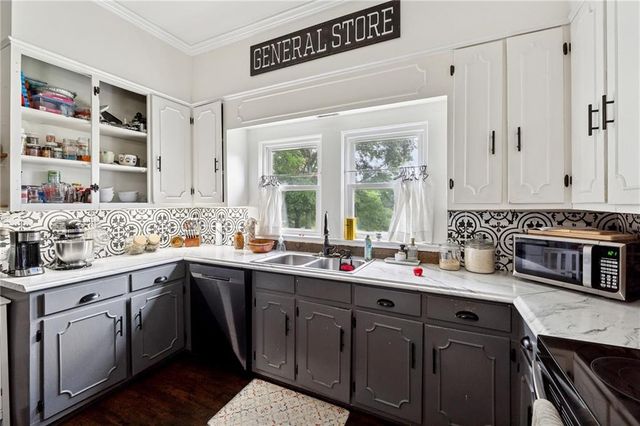 475 Evergreen Rd, Resaca, GA 30735