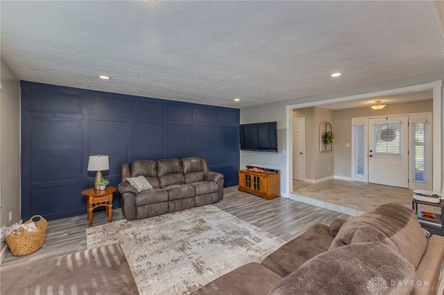 910 Bright Avenue, Vandalia, OH 45377